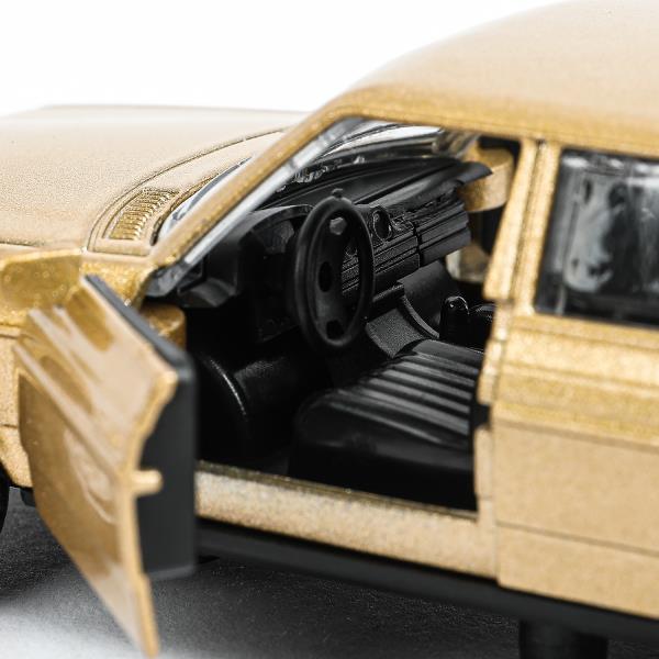 Модель металл MERCEDES-BENZ w116 12,5см инерция, двери Технопарк в кор.2*120шт