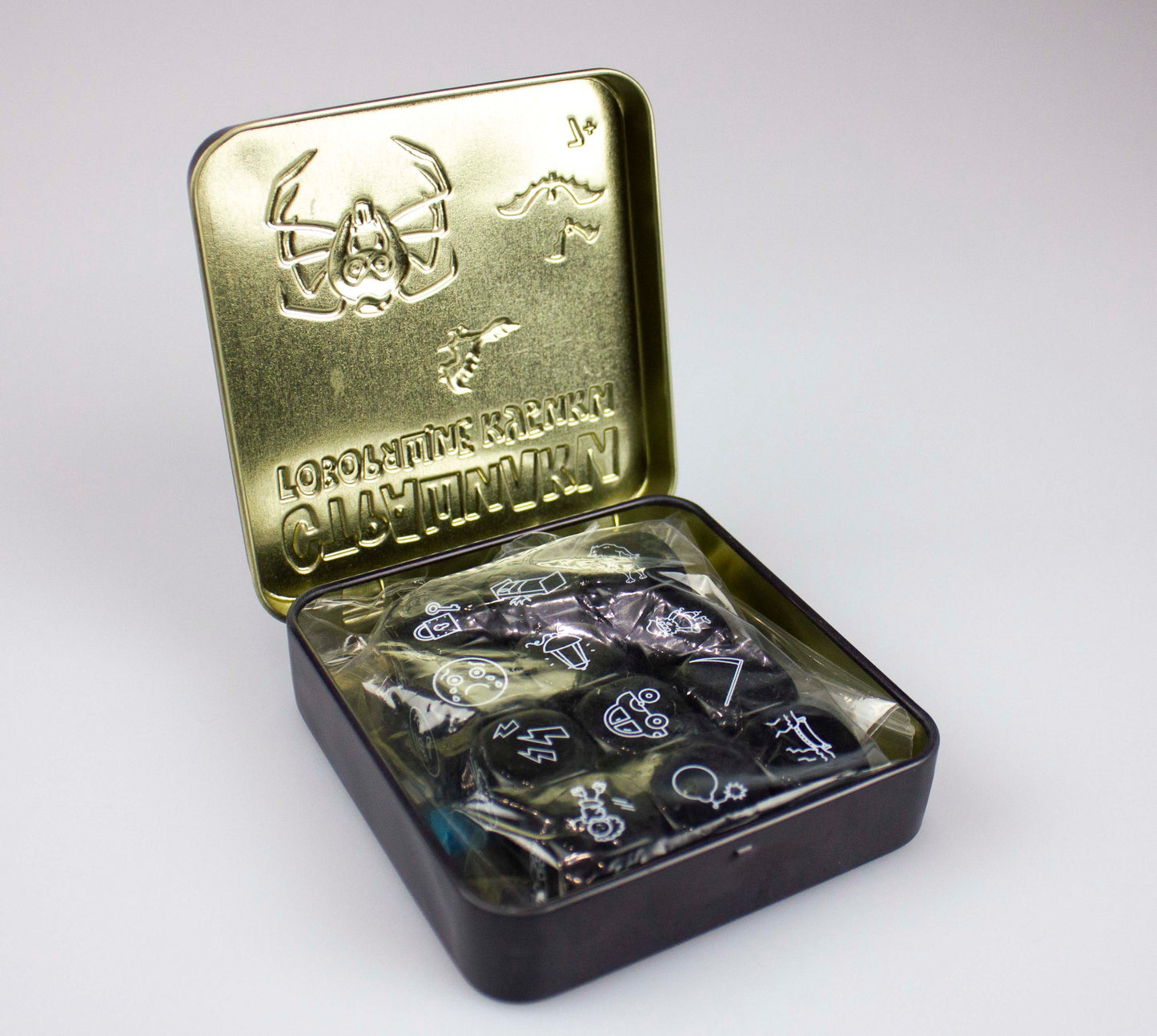 ИГРА "ГОВОРЯЩИЕ КУБИКИ" СТРАШИЛКИ (ЖЕСТЯНАЯ КОРОБОЧКА) в кор.42шт
