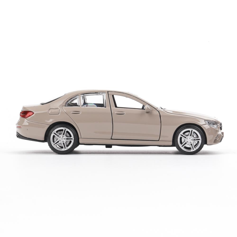 Машина металл MERCEDES-BENZ e-class amg 12см, дв,баг,ин,золотистый, кор. Технопарк в кор.2*36шт