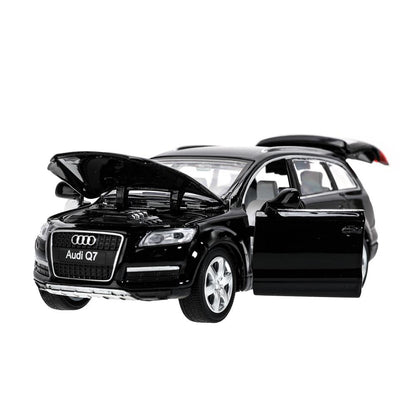 Машина металл свет-звук AUDI Q7, 15,4 см, двери, капот, багажник, инерция Технопарк в кор.2*24шт