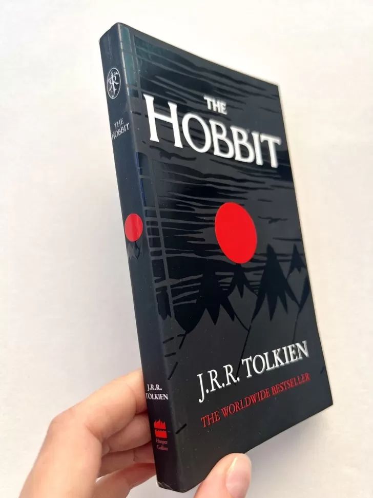 The Hobbit (Tolkien J.R.R.) Хоббит (Д.Р.Р Толкин) /Книги на английском языке
